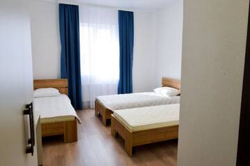 Фото номера Роскошный трехместный номер Мини-отель Grad Hotel г. Ashmyany 7